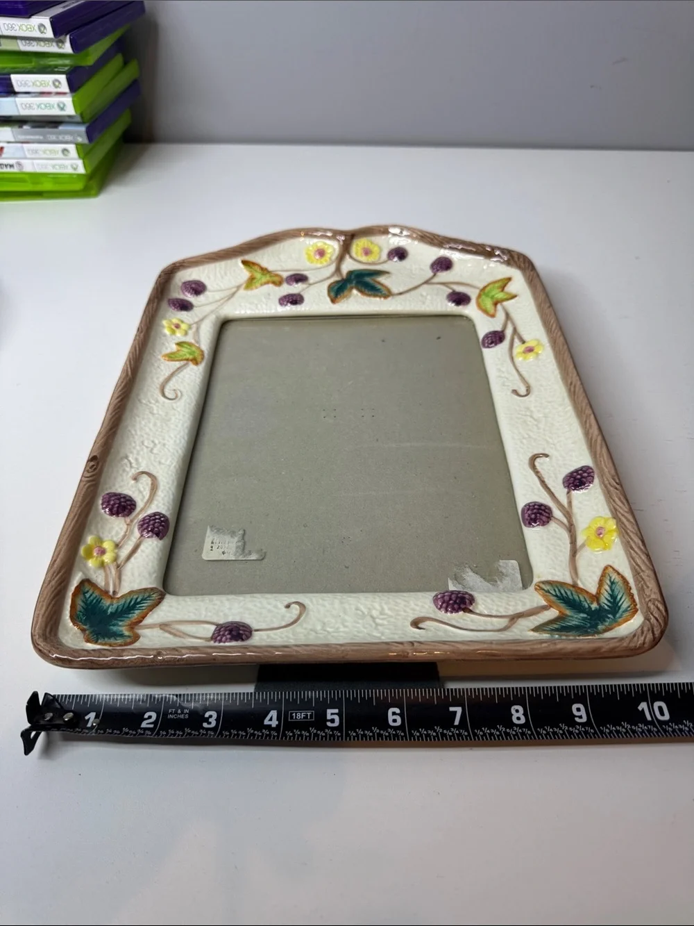 Vintage Terragrafics Ceramic Berry Vine Picture Frame – Large Tabletop Frame